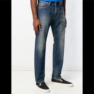 Diesel Larkee-Beex regular tapered Jean
